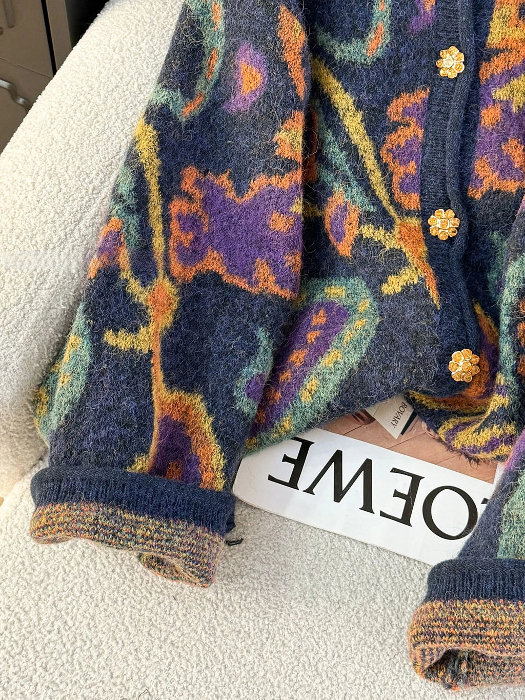 Autumn Retro Knit Cardigan – Fashion Women’s Vintage Sweater with Embroidery