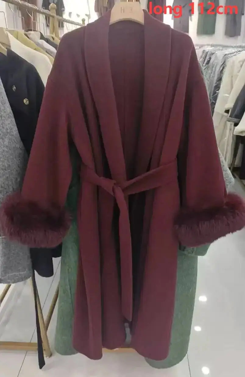 Elegant Woolen Overcoat with Fur Patchwork