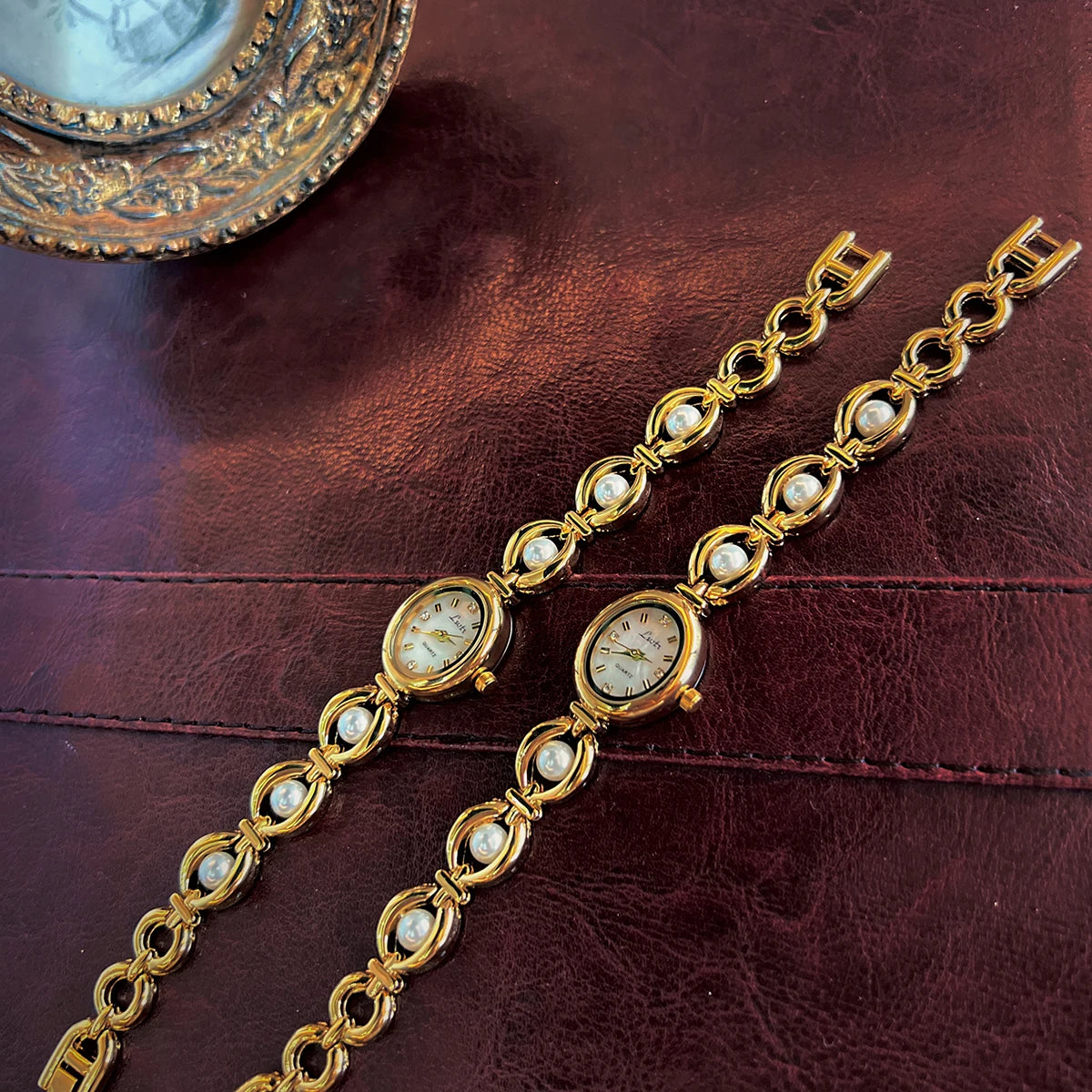 Elegant Pearl Strap Women’s Watch – Fashionable Oval Quartz Timepiece 30mm