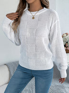 Women’s Plaid Knit Sweater – Round Neck Long Sleeve Cozy Cabin-Core Winter Pullover