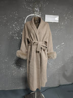 Elegant Woolen Overcoat with Fur Patchwork
