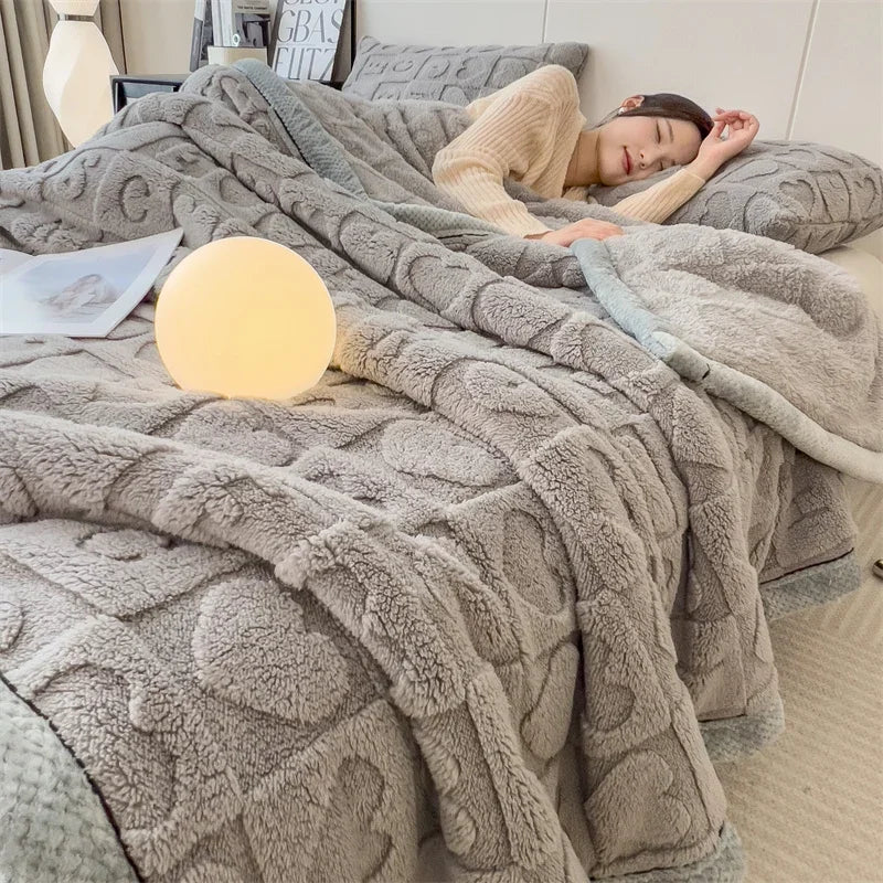 Warm Heart Plush Fleece Blanket – Soft Thick Winter Bed & Sofa Throw